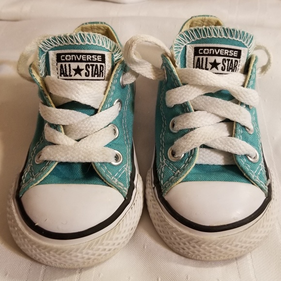 light blue converse toddler